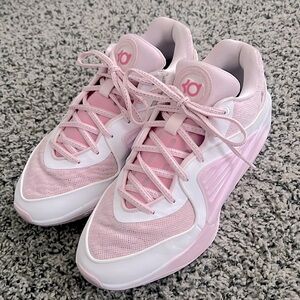 Nike KD 16 Pink Basketball Shoes Kevin Durant Sixteen Size M 6.5 fits W 7.5 or 8